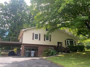 1104 Windover Rd, Randleman, NC 27317