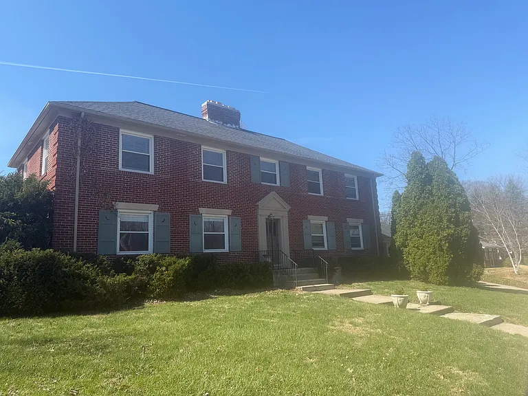 615-621 Acorn Dr #619 — Photo 1