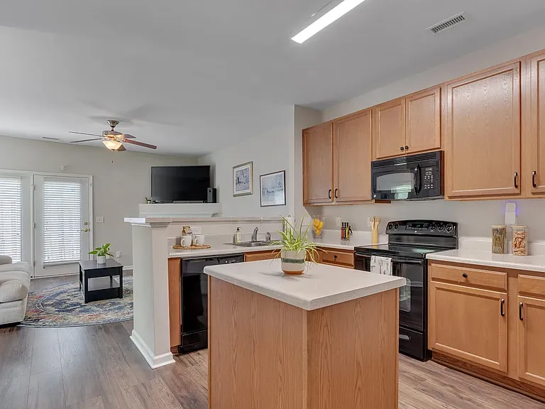 3114 Courtney Creek Blvd — Photo 8