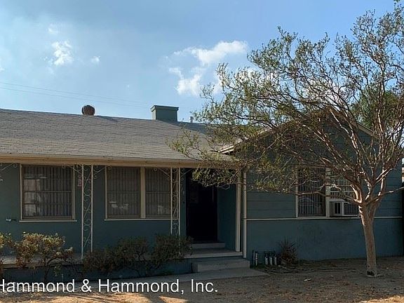2nd image of 7719 N Balboa Blvd