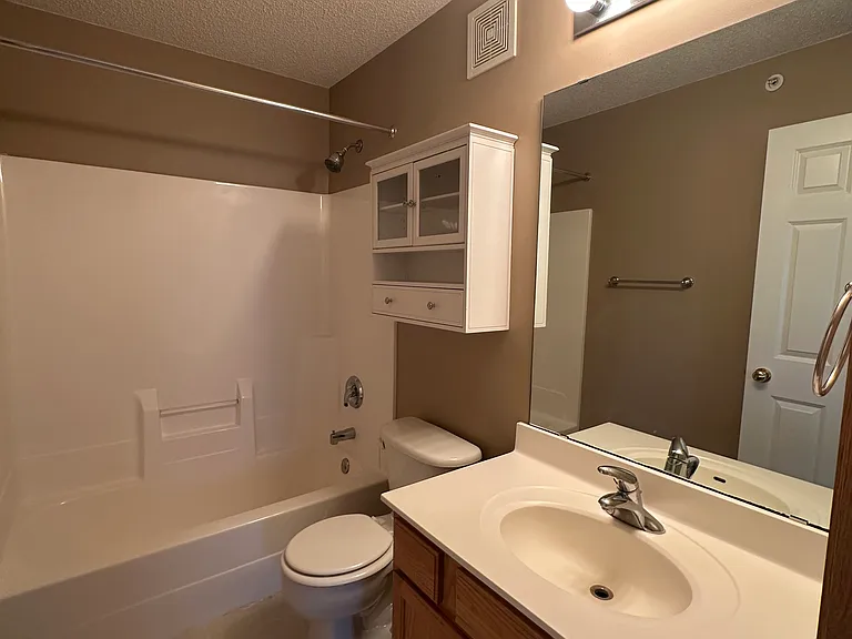 11358 Eldorado St NE #D — Photo 28
