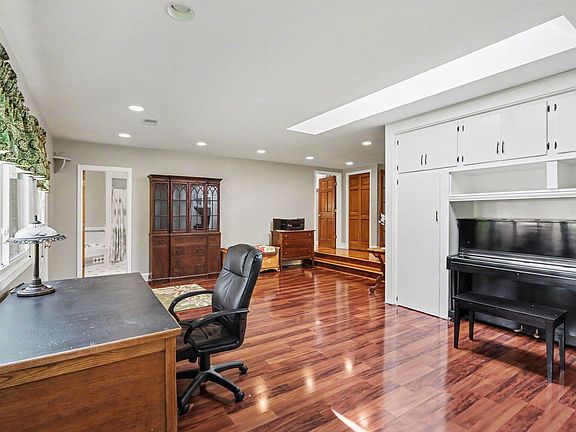5th image of 6985 N 12th St