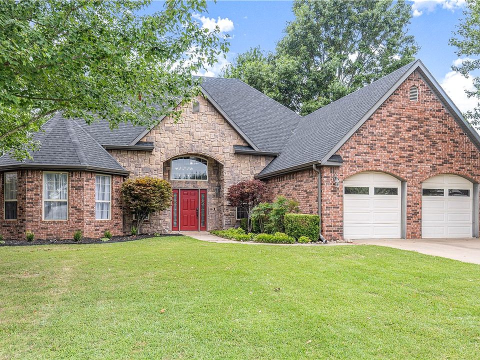 1st image of 501 Steele Dr