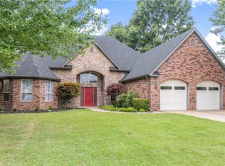 501 Steele Dr, Bentonville, AR 72712