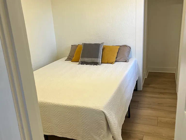 423 NE Emerson Ave #1 — Photo 6