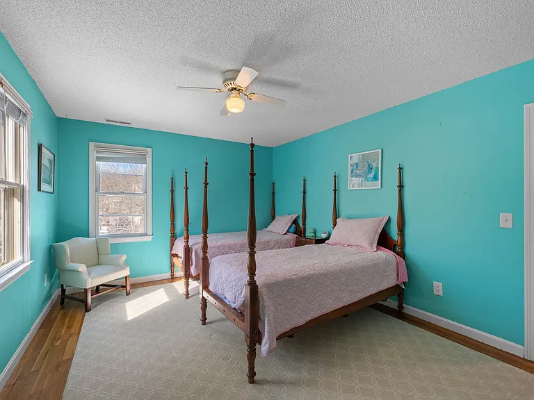 65 Kendall Hill Rd — Photo 17