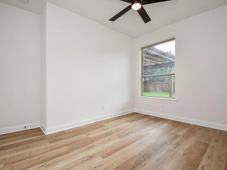 18 Hadlock Pl — Photo 21