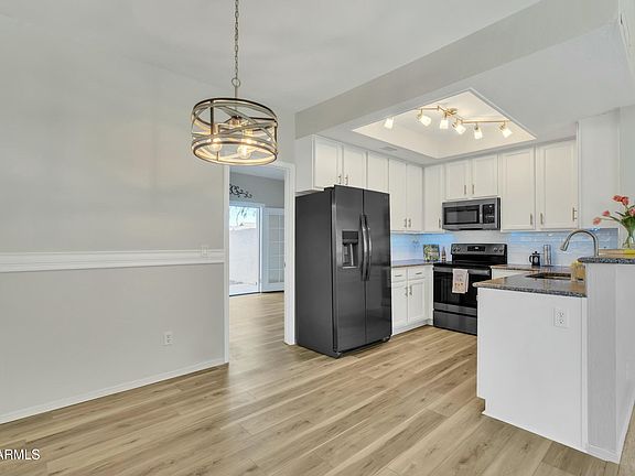 5th image of 500 N ROOSEVELT Avenue #61