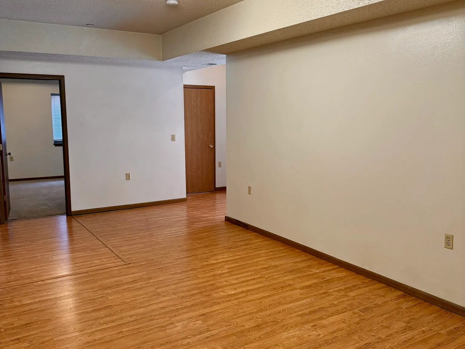 5 bed, $2,199 — Photo 4