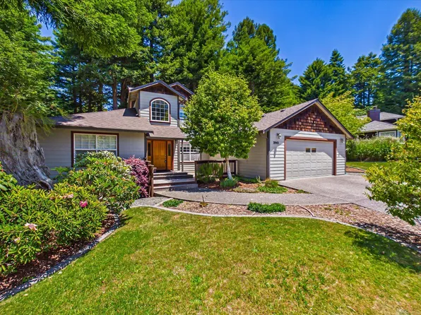 2942 Woodland Ct, Arcata, CA 95521