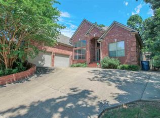 122 Chambord Dr, Maumelle, AR 72113