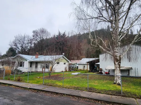219 Pine Ave, Kooskia, ID 83539