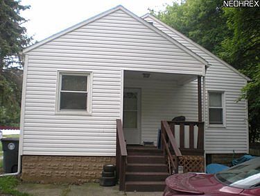 3rd image of 1756 S Arlington St