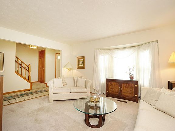 4th image of 1063 Carraway Ln