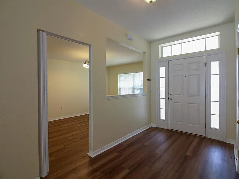 6719 Highlands Creek Blvd — Photo 3