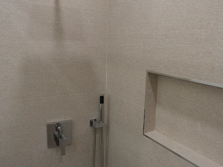 1020 N La Jolla Ave #1020 — Photo 16