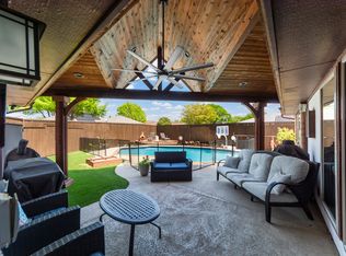 913 Ledgemont Dr, Plano, TX 75025