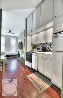 Sold by HOME RESIDENTIAL LLC | media 2