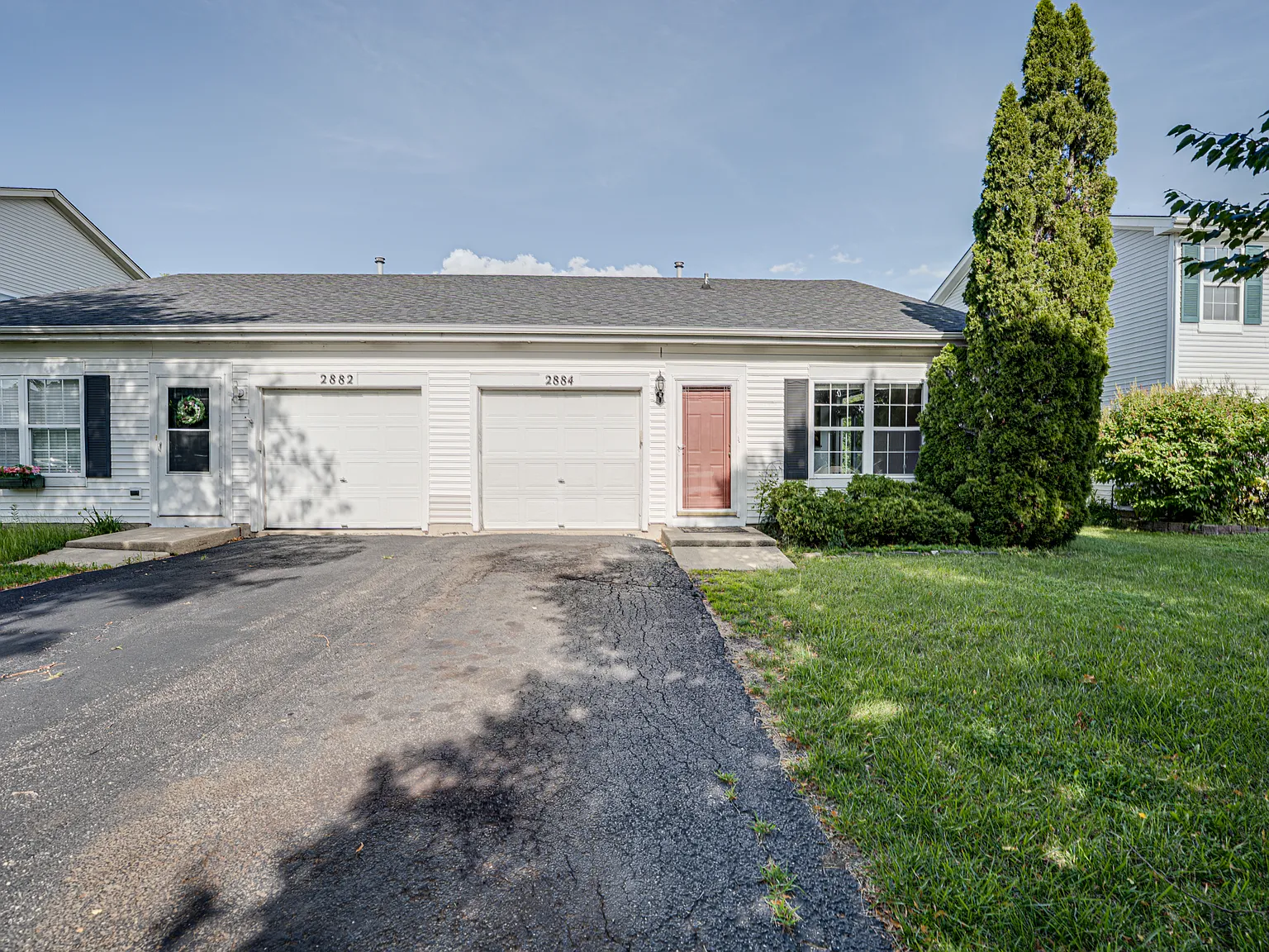 2 bed, 1.5 bath, 934 sqft, $1,999 — Photo 1