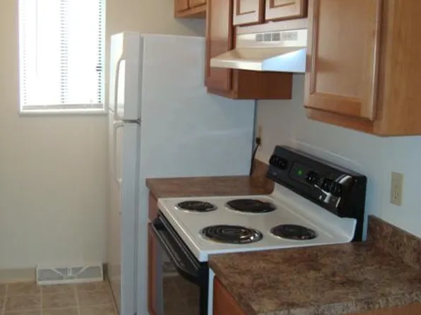 3000 Treeside St NW, Canton, OH 44709