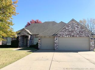 9001 N 139th East Ave, Owasso, OK 74055