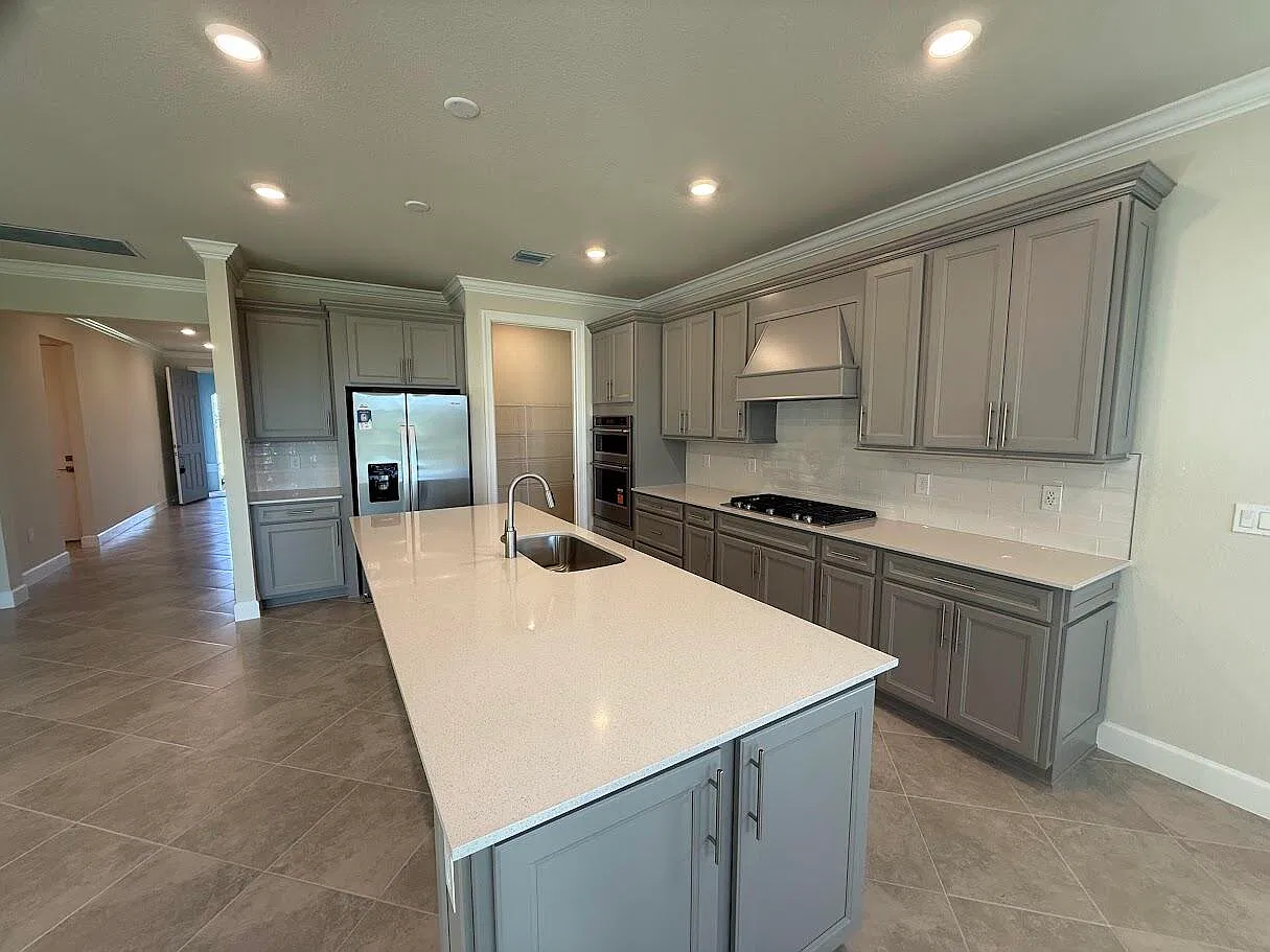 3 bed, 2.5 bath, 1670 sqft, $3,200 — Photo 3