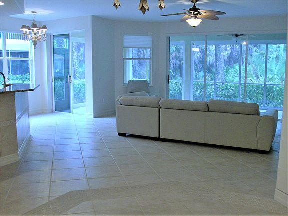 4th image of 1634 Tarpon Bay Dr S APT 101