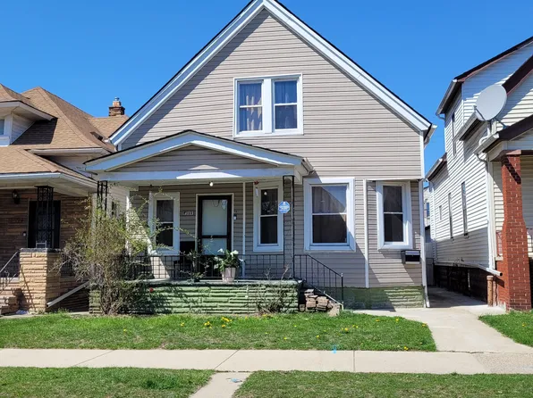 2333 Yemans St, Hamtramck, MI 48212