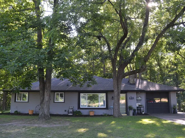 704 S Rockfield Rd, Veedersburg, IN 47987