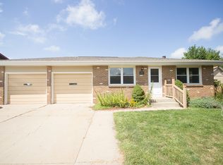 625 Michelle St, Crete, NE 68333