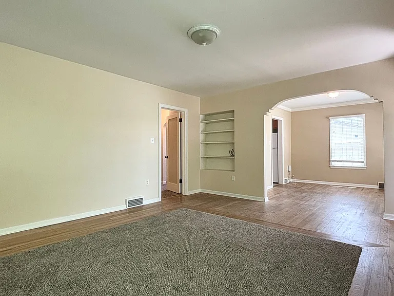 3671 S. 2300 E. — Photo 6