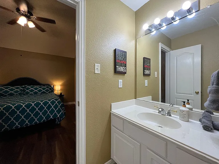 131 Carolyn Ln — Photo 10