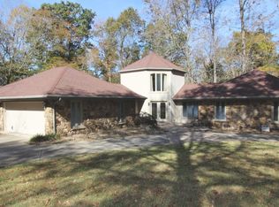 6015 Benchmark Dr, Floyds Knobs, IN 47119