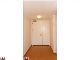 4th image of 4477 Wilshire Blvd APT 208