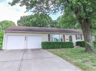 7039 Nieman Rd, Shawnee, KS 66203