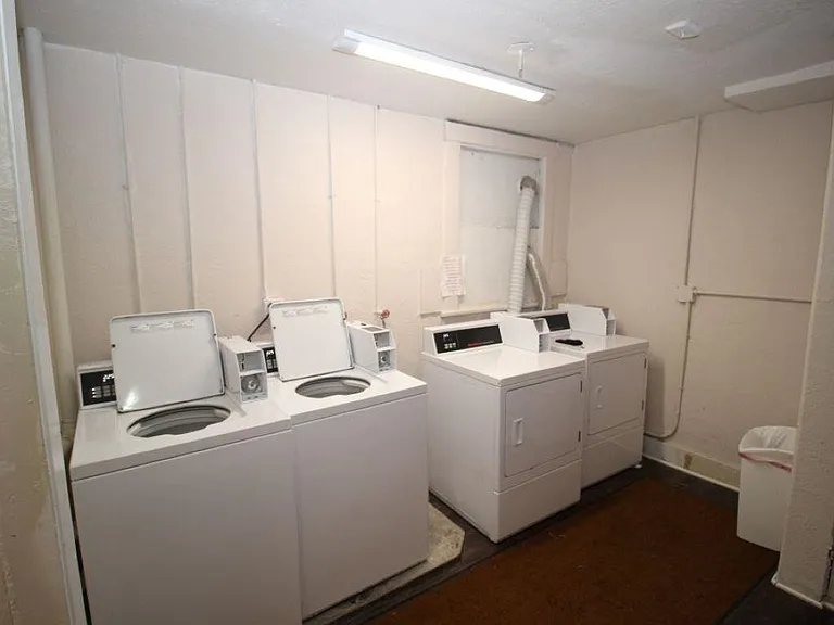 404 1/2 N Dewey St #20 — Photo 7