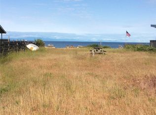 627 Freeman Ln, Point Roberts, WA 98281