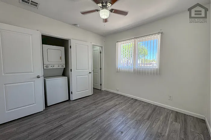1346 E Willetta St #4 — Photo 17