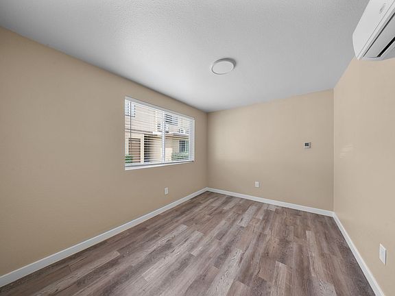 4th image of 12914 Doty Ave #22