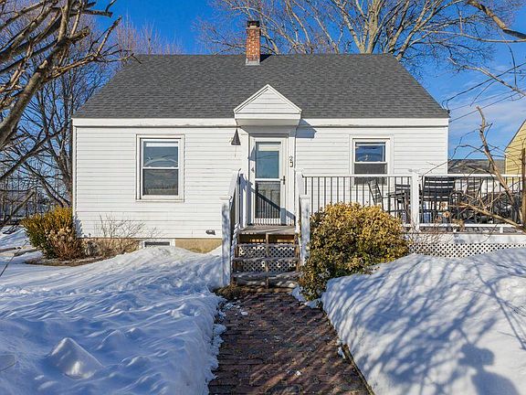 2nd image of 2 Ridgeland Avenue