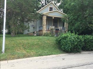 1909 W 48th St, Westwood, KS 66205