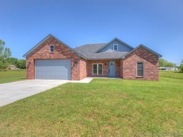 400 NW 8th St, Wagoner, OK 74467