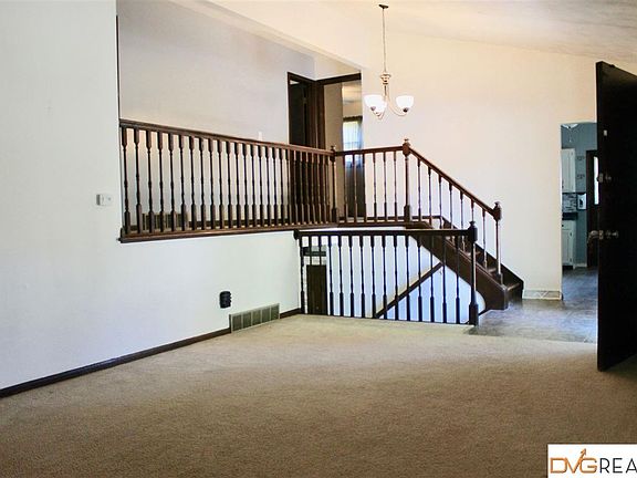 2nd image of 6905 Chandler Acres Dr