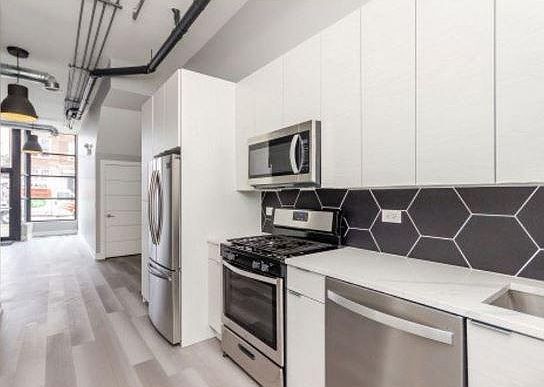 1st image of 2452 W Chicago Ave #3R