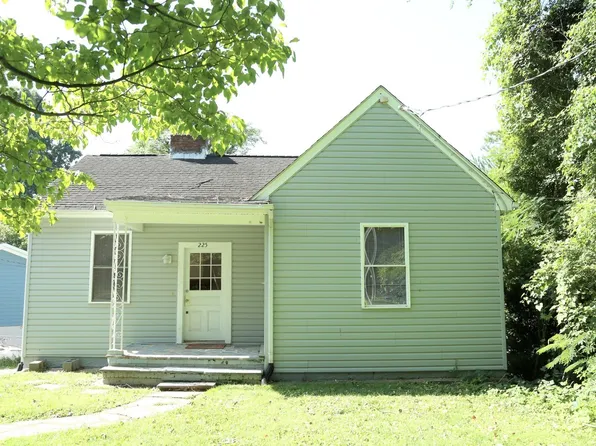 225 Shamrock Rd, 225 Shamrock Rd #A, Charlottesville, VA 22903