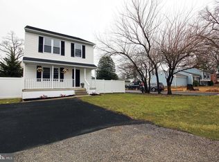 7845 Catherine Ave, Pasadena, MD 21122