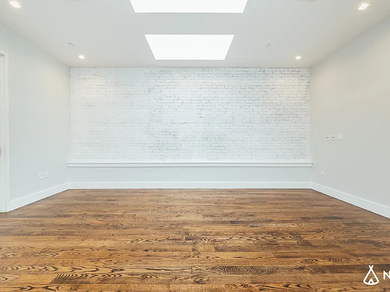 6015 Myrtle Ave #L — Photo 7