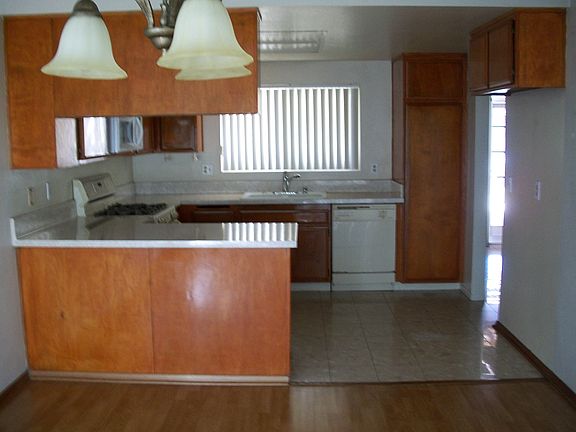 3rd image of 11717 Gloria Ct