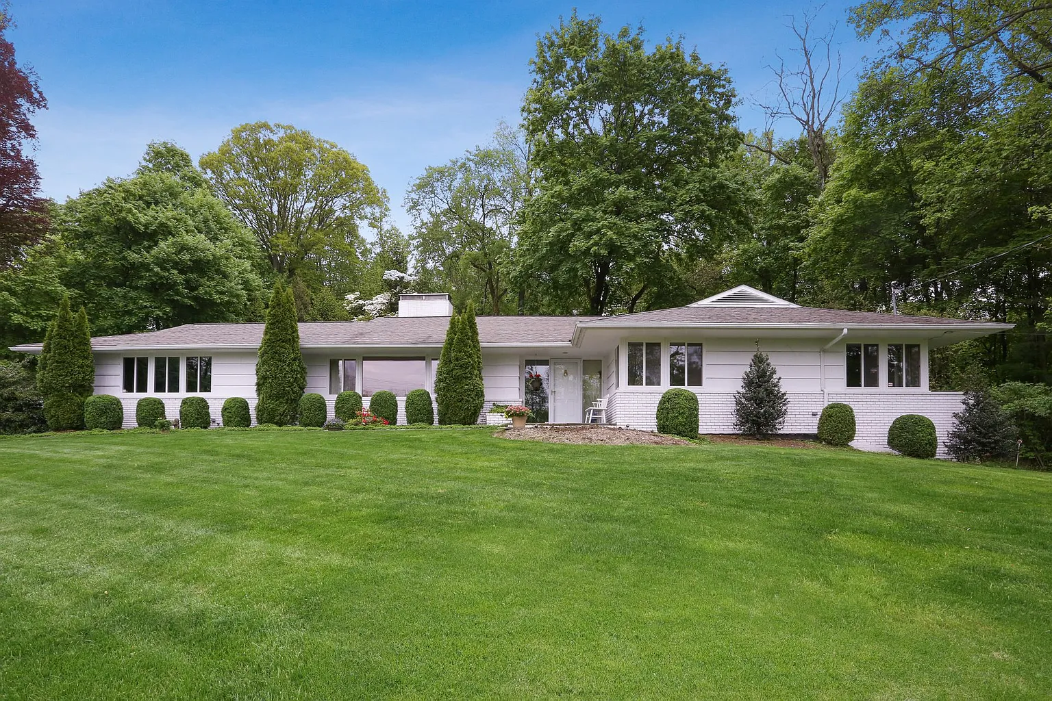 62 River Rd photo 1