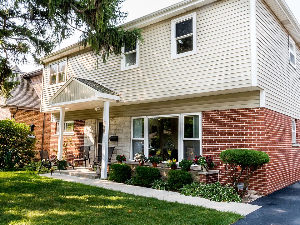 1st image of 7926 N Oketo Ave